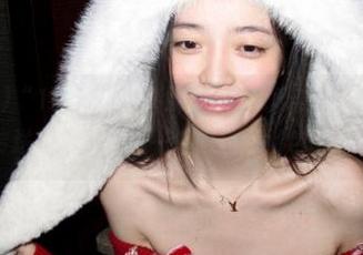 “17吃瓜”在线观看：我闲着没事，点进了传送门，结果被一波狗血剧情包围了…