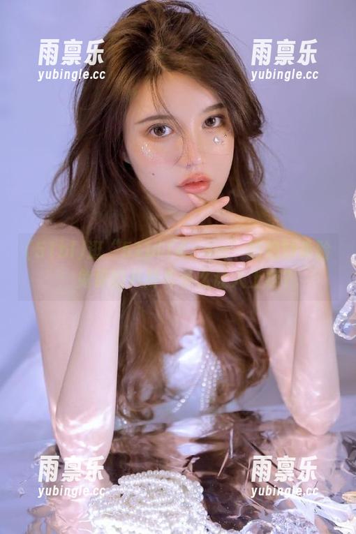 逛“51bl14.com”的绝妙体验：免费的八卦有多么让人上瘾？