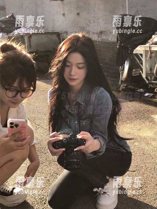 下载“51cgfun”，让你在奇闻趣事里沉迷，不知不觉就忘了时间！