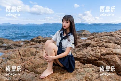 别碰我，我在“51cgfun”的ios界面上追新鲜瓜，不想打扰我！