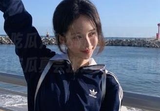 直达嘴边的大瓜娜娜，51今日吃瓜真会挑选时机，哈哈！