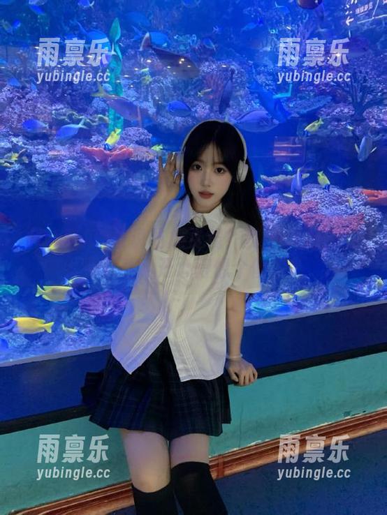 谁说吃瓜费钱？我在51吃瓜免费下载，开心得像个傻瓜！