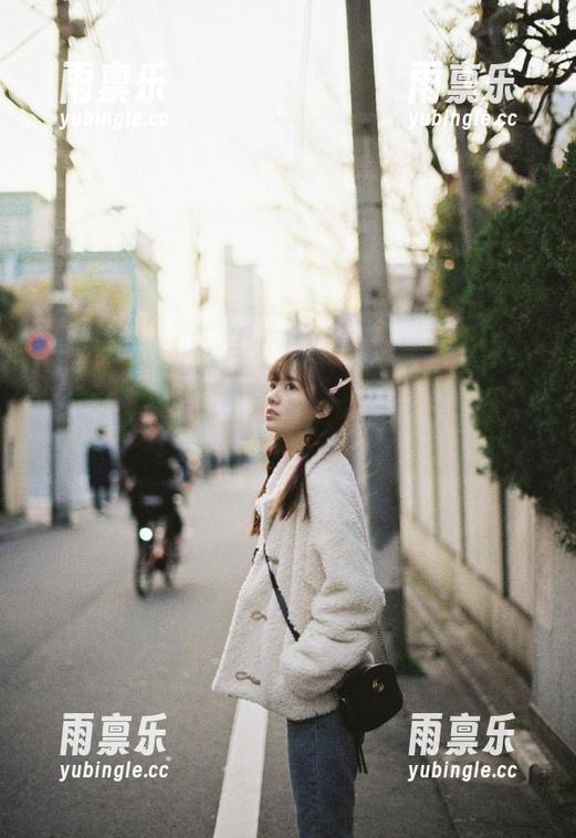 51吃瓜网 准备好你的51吃瓜网苹果版,在线观看中轻松撕扯千丝万缕的八卦!
