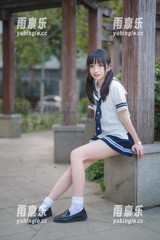 一波更新来袭！51吃瓜网的花店老板娘，花儿盛开但情绪可就不一定哦