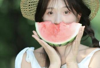 从51吃瓜网app看到的黑料，总觉得自己仿佛插入了八卦小说的剧情！