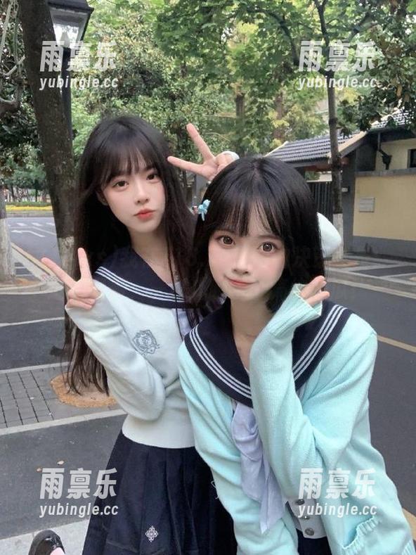 我在718.xs官网的决策就是：逛着逛着，一口儿咬了个痛快的瓜！
