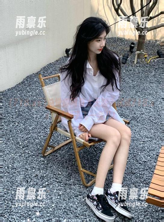 718.xs 总觉得网页太无聊?试试718.xs,让脑子飞一会儿!
