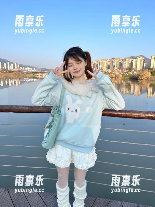 在万里长征篇黑料正能量886su上游荡，突然觉得“资源”比我家晚饭还香