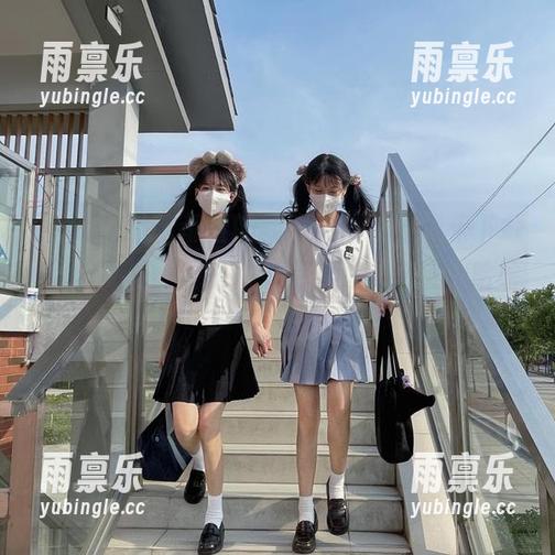 综艺都看的我眼花缭乱，快来下载“cgw”，让我的八卦时间更充实，哈哈！