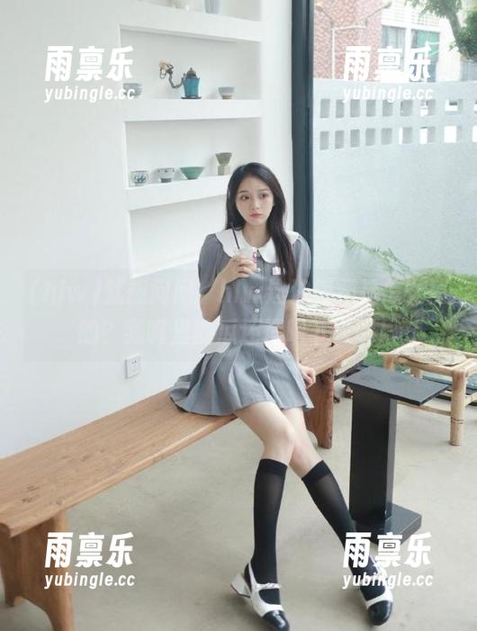就想问问，hlw这波视频是怎么搞的？我嘴里的瓜还没咽下去呢！