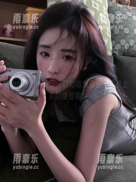 hlw “hlw”入口的吃瓜真香,有点上头的感觉呢?