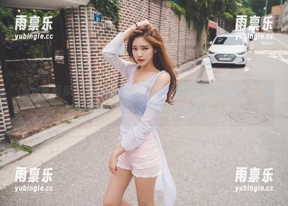 “www.吃瓜”的链接如同通往奇妙仙境，进去后我都在想，美女从哪儿来的？