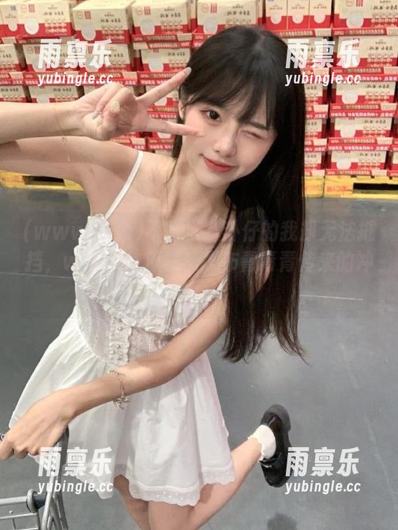 不想当八卦仔的我却无法抵挡，www.吃瓜最新发布青青青传来的冲击波
