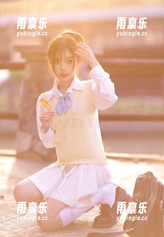 www.黑料 某人扫描“www.黑料”发布的内容,满脸至今无法自拔的表情!
