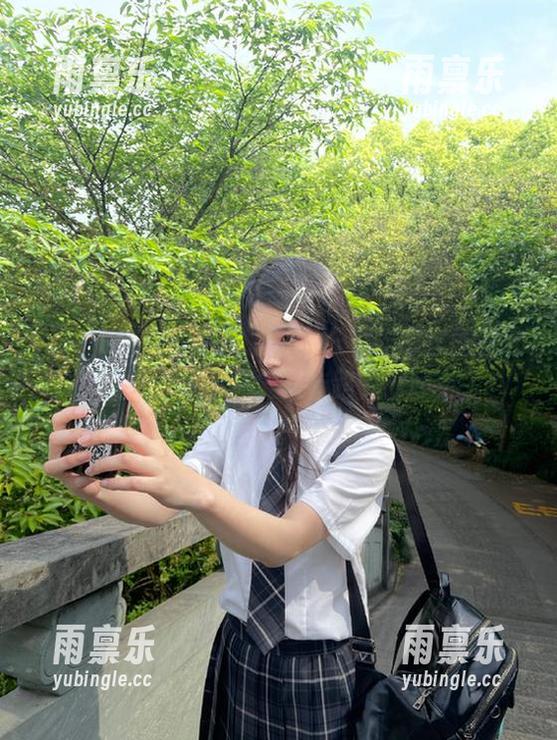 五一吃瓜 你中招了没?五一吃瓜官网发布了个劲爆话题,感觉又有路人被吸引了!