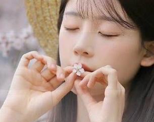 瓜友来！五一吃瓜app里的娜娜今天又让我们怀疑人生啦！