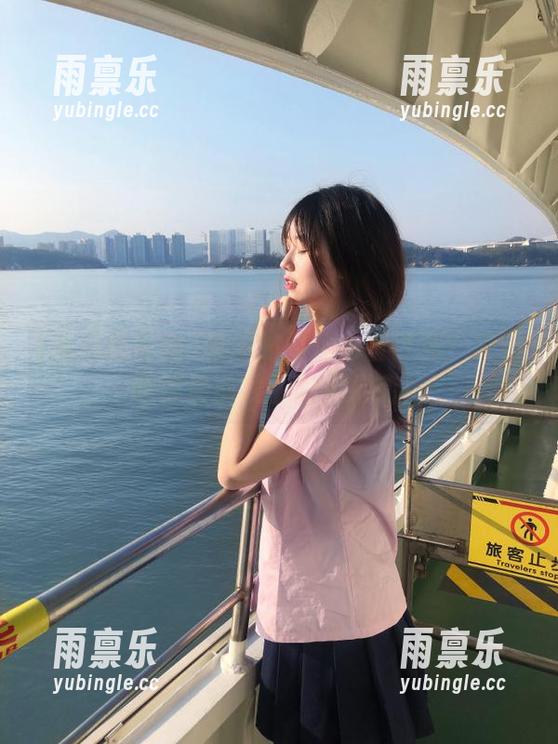看瓜的姿势也有讲究？来看吃瓜最前线的独家指南！