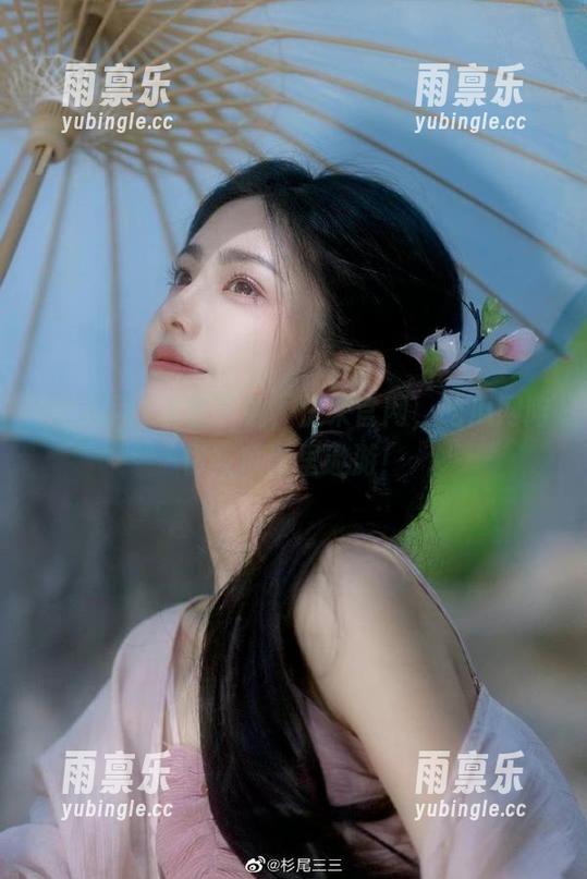 点击下载，快来官网，吃瓜网陪你在瓜田里遨游！