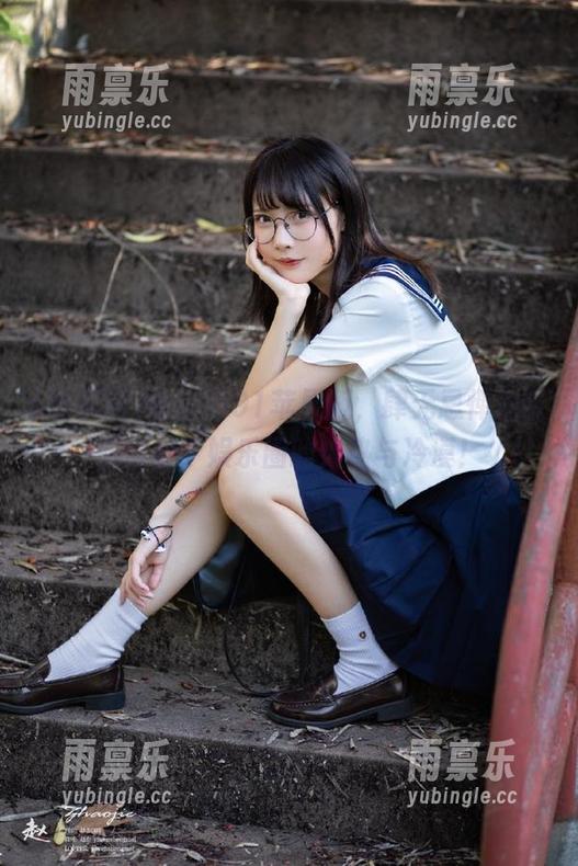 吃瓜网 吃瓜网91苹果版,肆无忌惮地带你穿梭于娱乐圈的火热与冷漠!