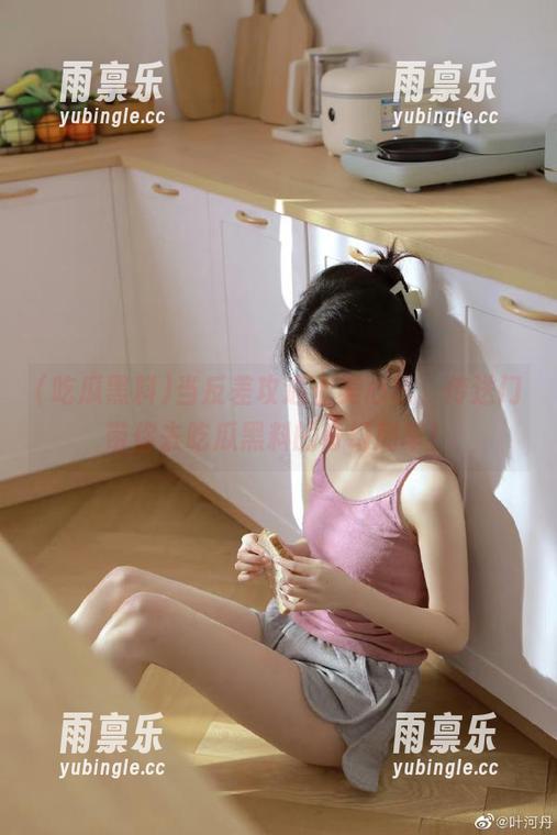 吃瓜黑料 当反差攻遇上美心机,传送门带你去吃瓜黑料的奇幻列车!