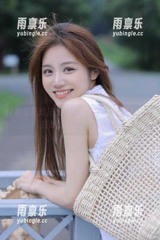 吃瓜黑料在线：一边骗人一边在线求认同，真有意思