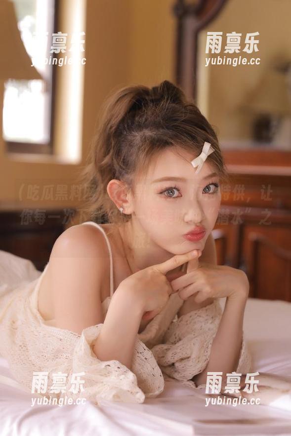 吃瓜黑料网，海角特供，让你每一次下载都是一场美味的“潜水”之旅！
