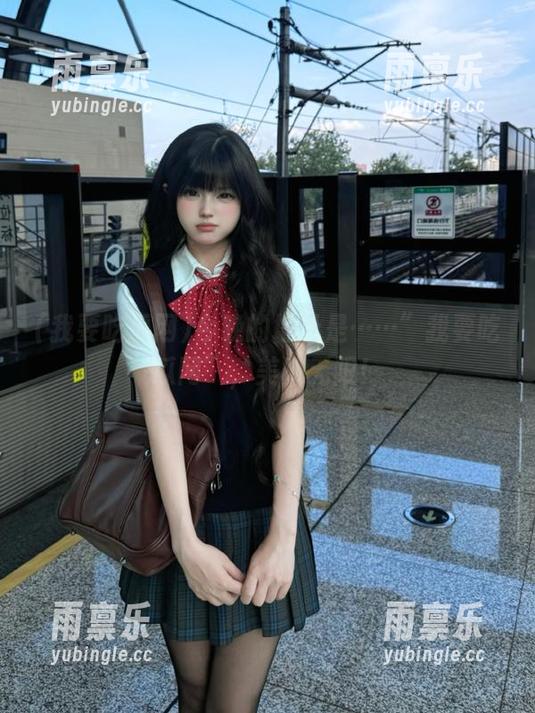 今晚的地址是……”我要吃瓜网”，美味无限！