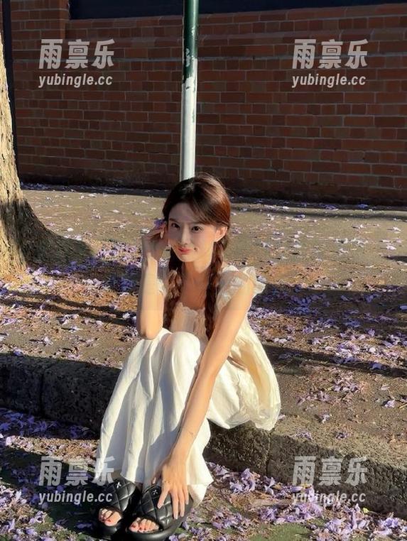 听说黑料不打烊又换网页了，果然是个不安分的家伙。