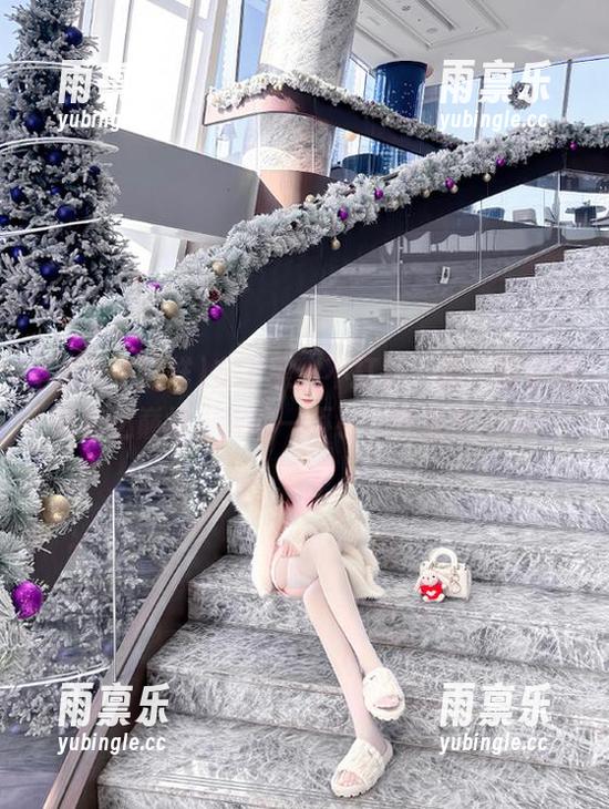 黑料不打烊 有了黑料不打烊,视频观看体验直达巅峰,果然一不小心就看到大瓜!
