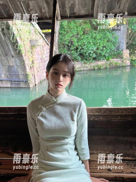 黑料不打烊 随便找找“黑料不打烊”的链接,IOS下载一波流,八卦们都在这!