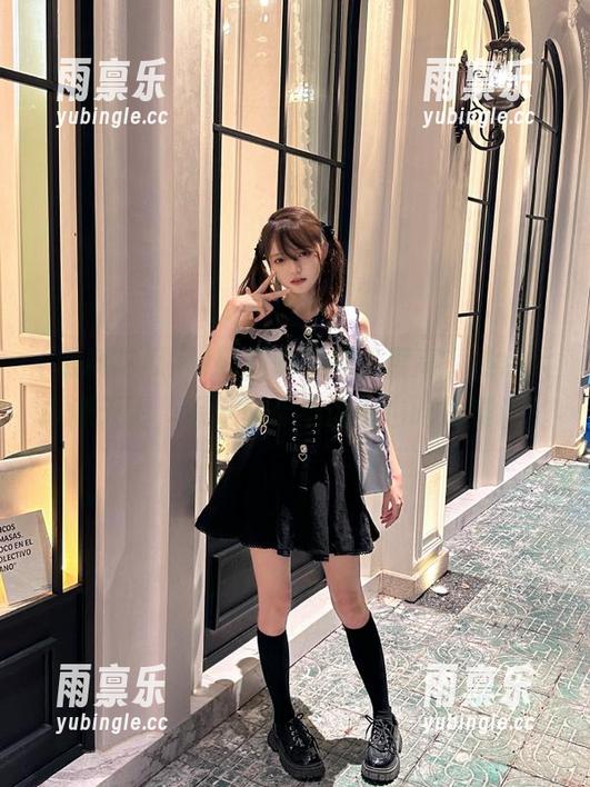 黑料吃瓜网热度高，热点大瓜满天飞，保证你永不迷路也吃货满满！
