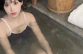 黑料吃瓜网在线，视频一放，饭都忘了吃！