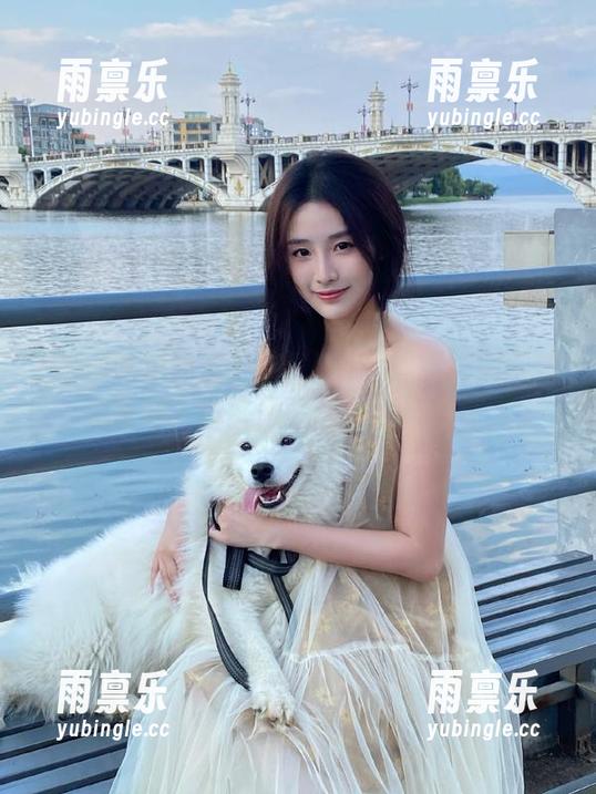 黑料吃瓜网站 安卓上有个黑料吃瓜网站,你信吗?那些网红的真面目真惊人。