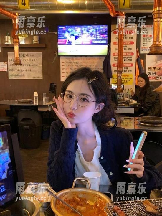 首页的下载安装提示，都是坑，在黑料网攀爬真不易！
