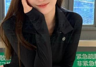 今天吃瓜请用“黑料网曝”认证，下载才能享受最优质的瓜！